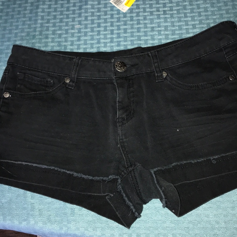 Black shorts size 7